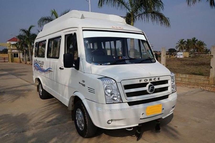 10 Seater Tempo Traveller