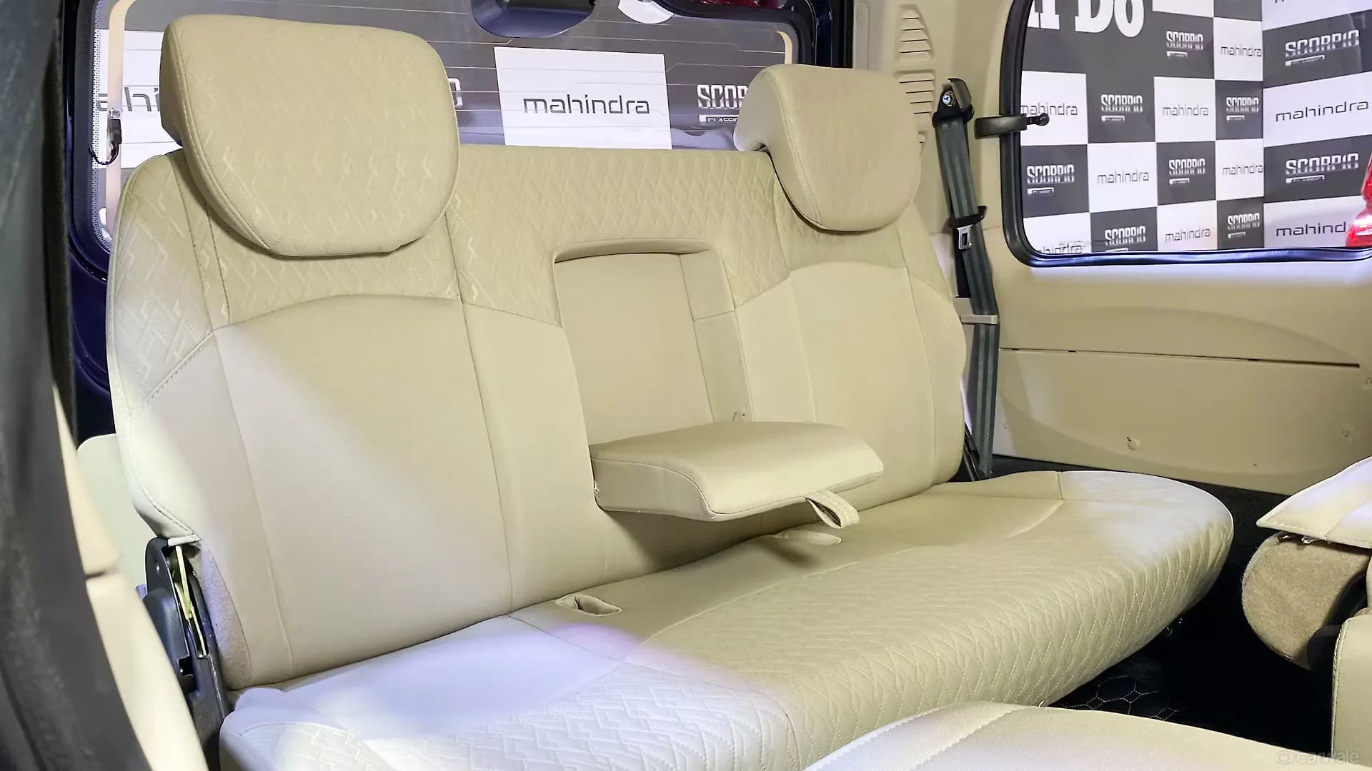 Mahindra Scorpio Classic Second Row Bench Seat with Armrest Mahindra Scorpio Classic Second Row