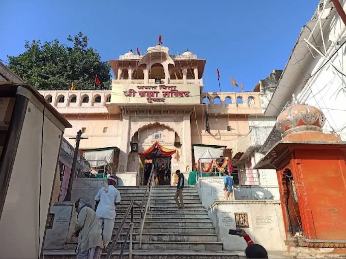 Visit Brahma Temple on Pushkar Day Trip From Jaipur Pushkar Brahma Temple Tour From Jaipur