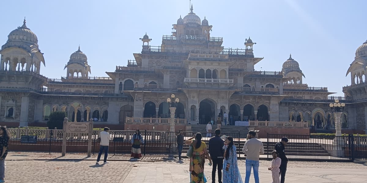 Explore the Indo-Saracenic Architecture of Albert Hall Museum Albert Hall Museum Jaipur