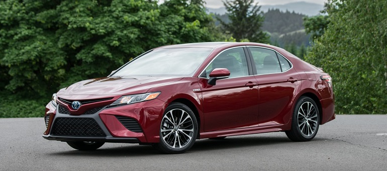 toyota camry img